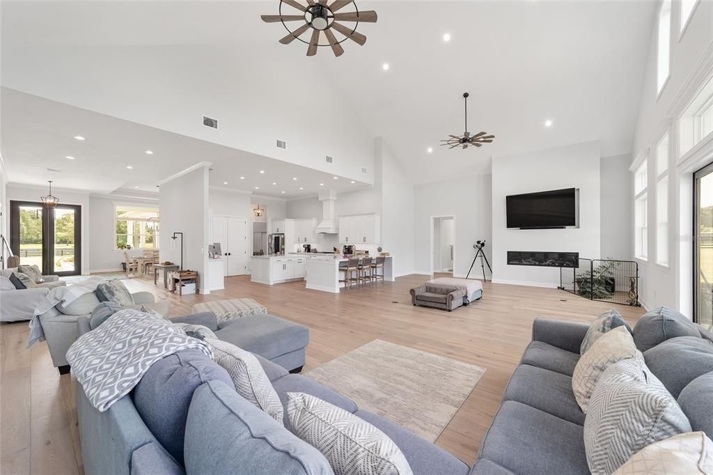 En Venta: $1,475,000 (5 camas, 3 baños, 4742 Pies cuadrados)