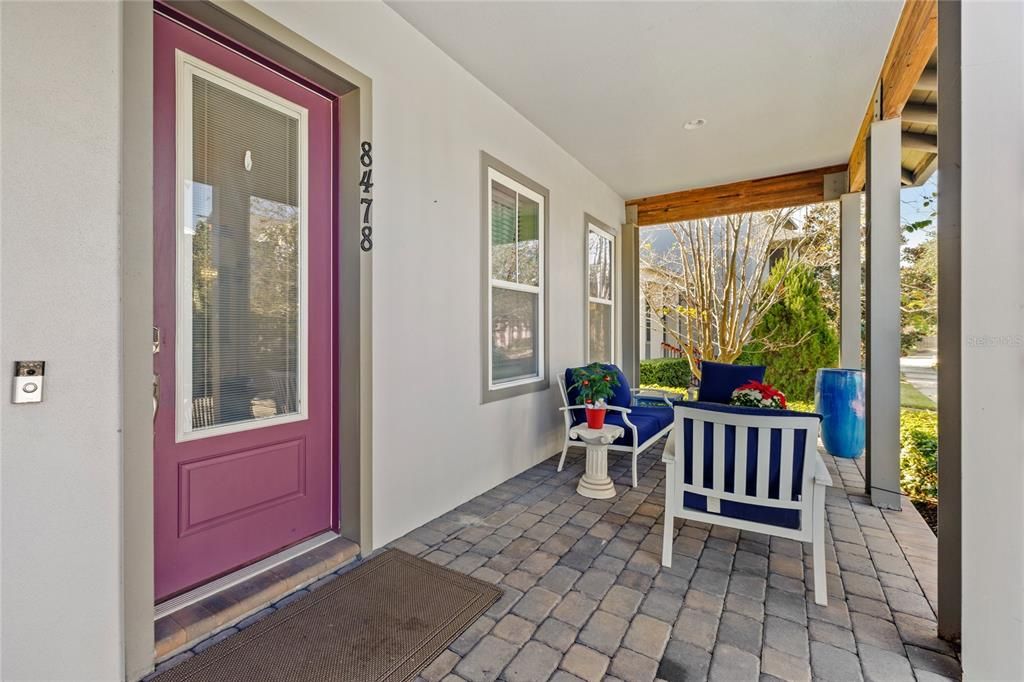 Под контрактом: $790,000 (3 спален, 3 ванн, 2685 Квадратных фут)