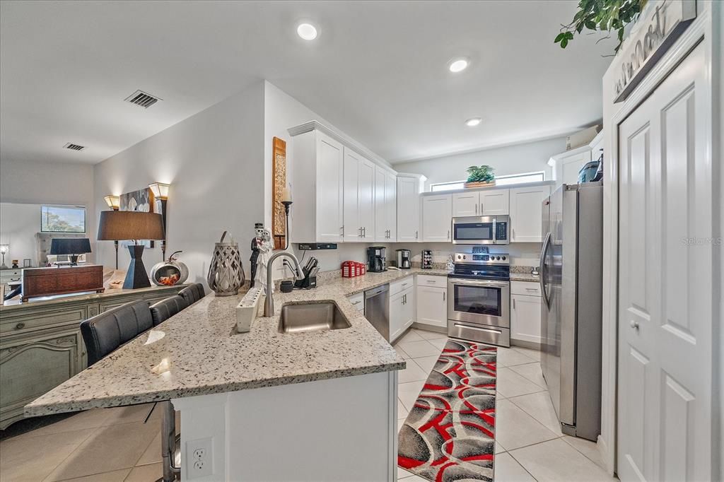 待售: $327,000 (2 贝兹, 2 浴室, 1581 平方英尺)