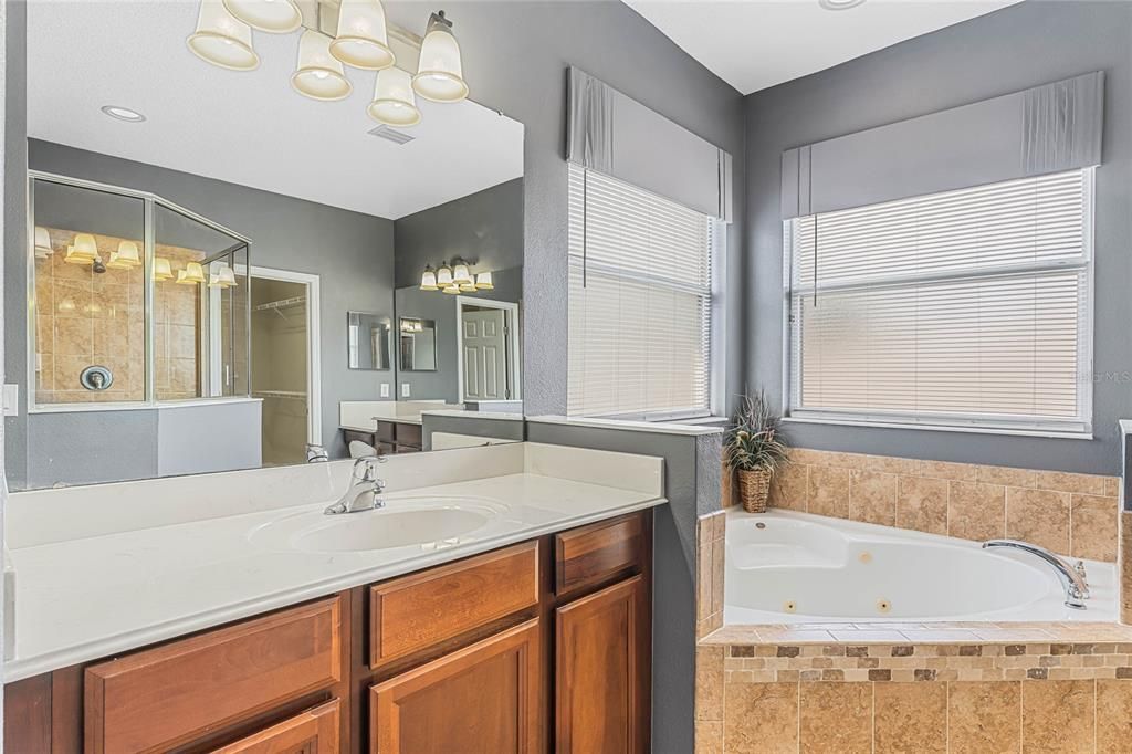 For Sale: $540,000 (5 beds, 3 baths, 3203 Square Feet)