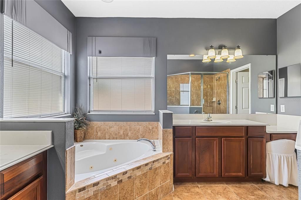 For Sale: $540,000 (5 beds, 3 baths, 3203 Square Feet)