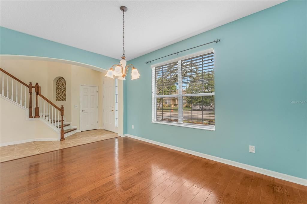 For Sale: $540,000 (5 beds, 3 baths, 3203 Square Feet)