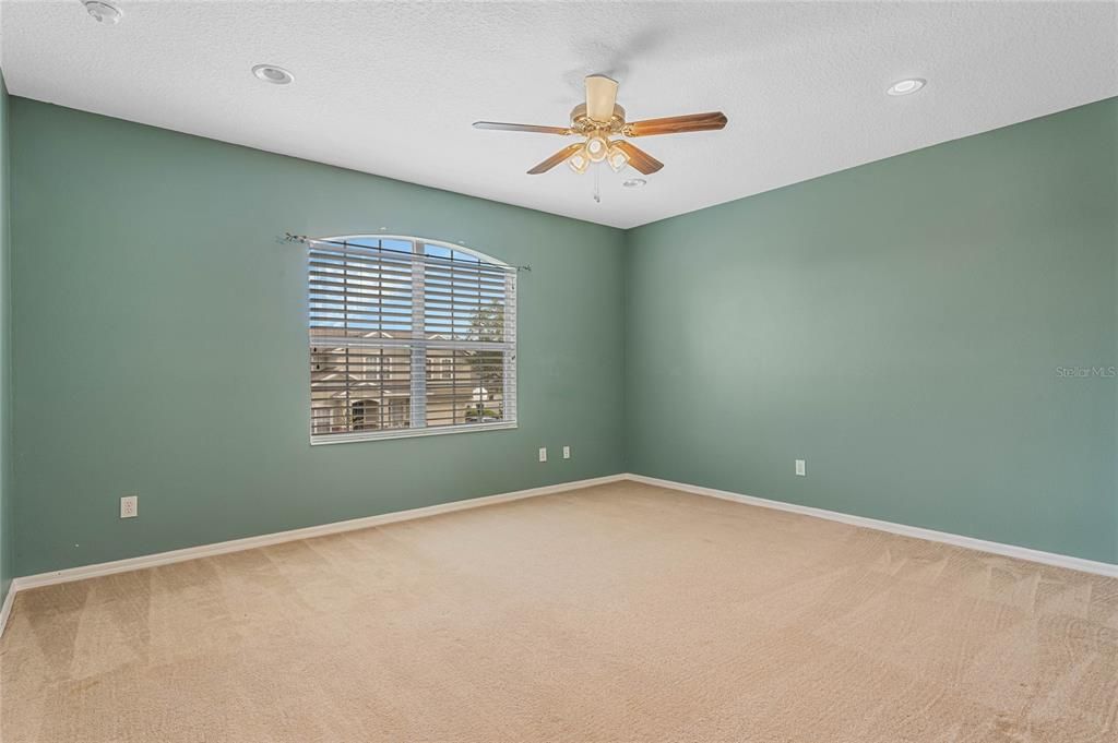 For Sale: $540,000 (5 beds, 3 baths, 3203 Square Feet)