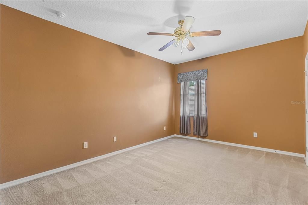 For Sale: $540,000 (5 beds, 3 baths, 3203 Square Feet)