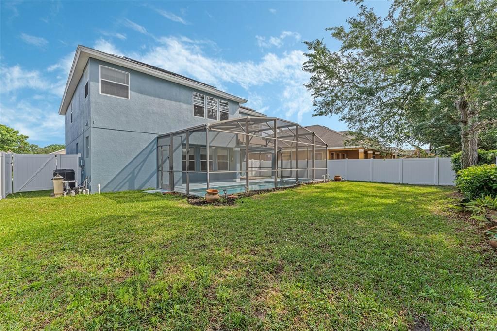 For Sale: $540,000 (5 beds, 3 baths, 3203 Square Feet)