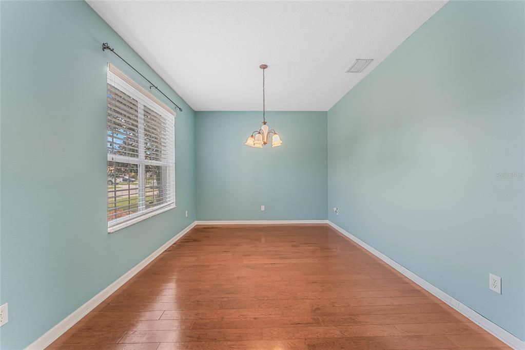 For Sale: $540,000 (5 beds, 3 baths, 3203 Square Feet)