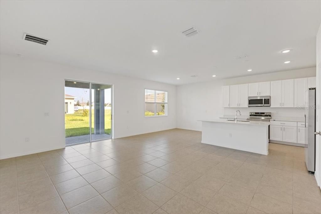 For Sale: $309,990 (4 beds, 2 baths, 1776 Square Feet)