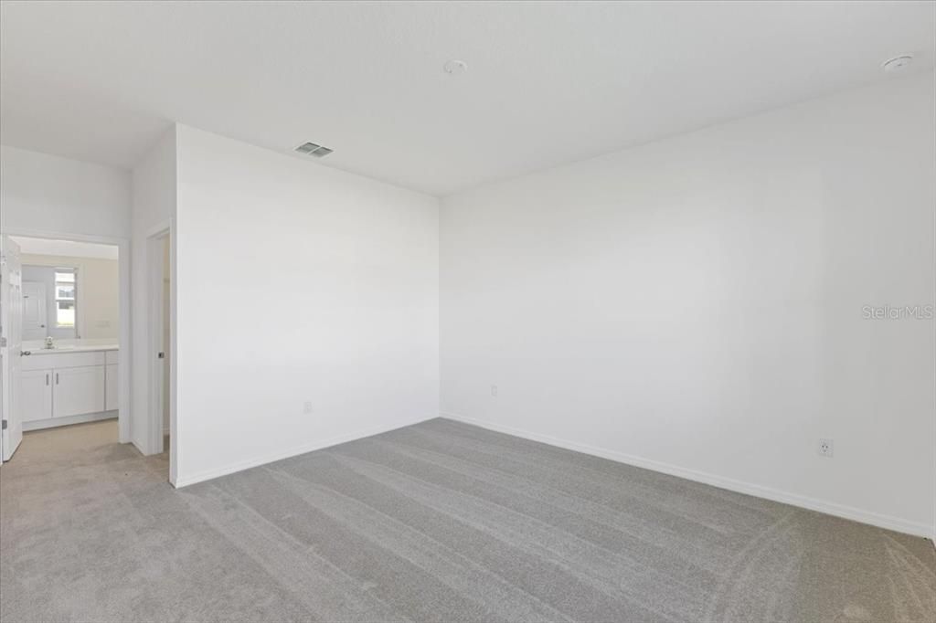 For Sale: $309,990 (4 beds, 2 baths, 1776 Square Feet)