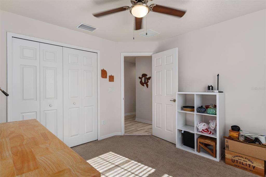 For Sale: $264,900 (3 beds, 2 baths, 1556 Square Feet)