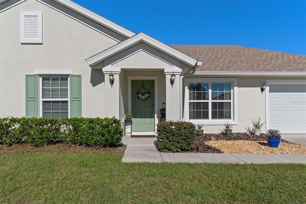 For Sale: $264,900 (3 beds, 2 baths, 1556 Square Feet)