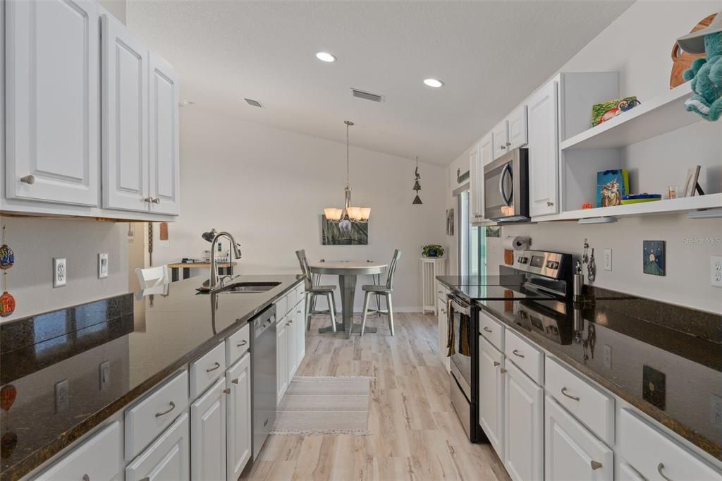 For Sale: $264,900 (3 beds, 2 baths, 1556 Square Feet)