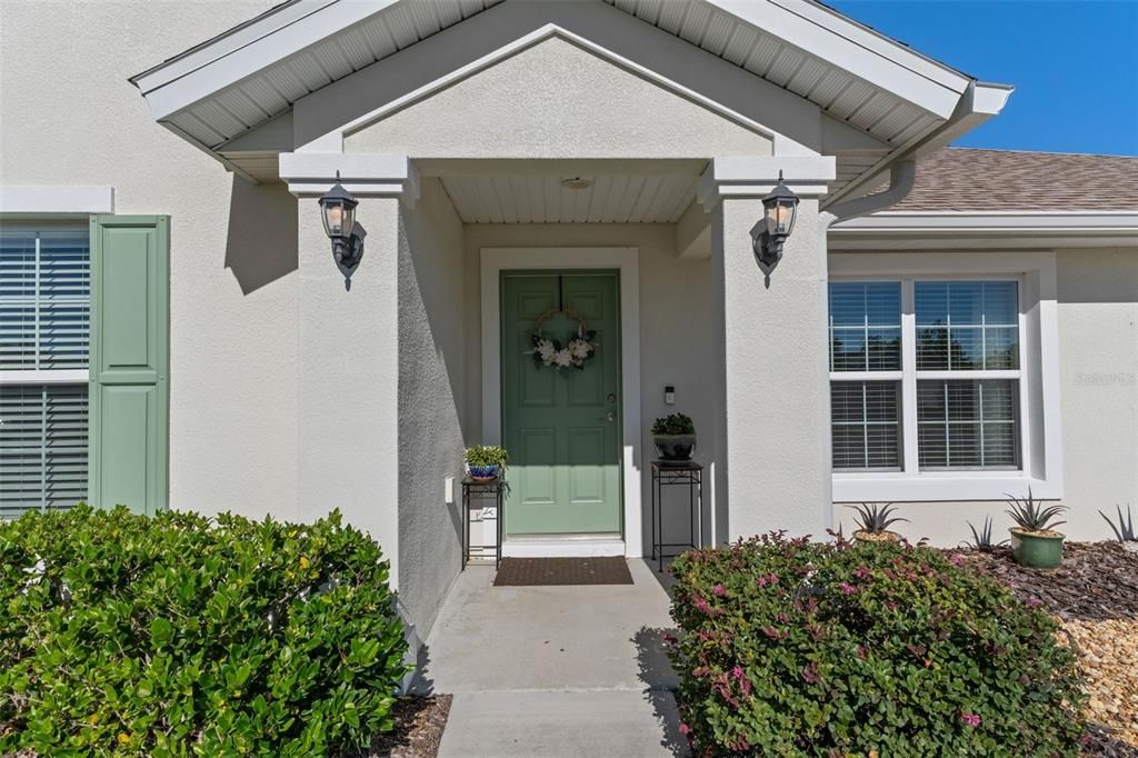 For Sale: $264,900 (3 beds, 2 baths, 1556 Square Feet)