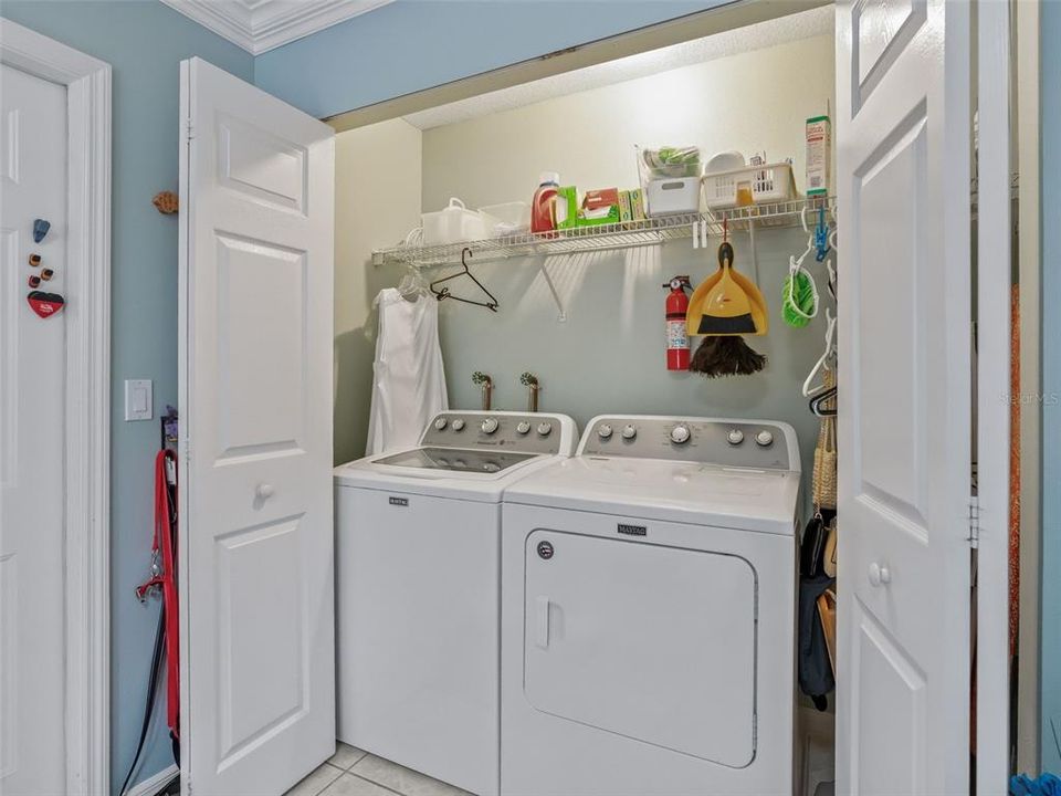 Active With Contract: $375,000 (2 beds, 2 baths, 1686 Square Feet)