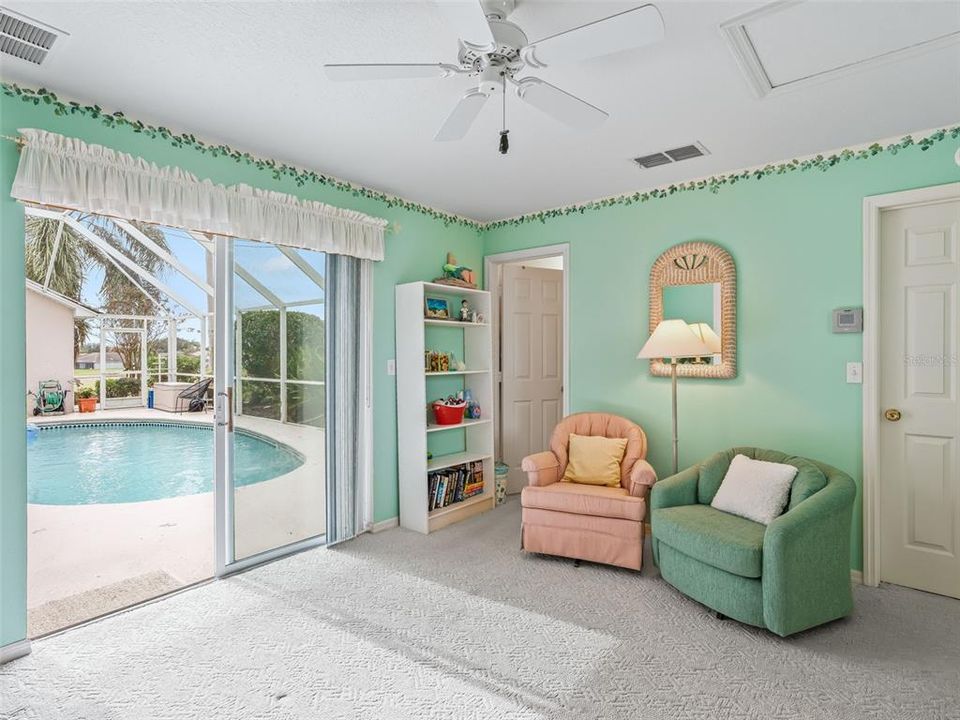 Active With Contract: $375,000 (2 beds, 2 baths, 1686 Square Feet)