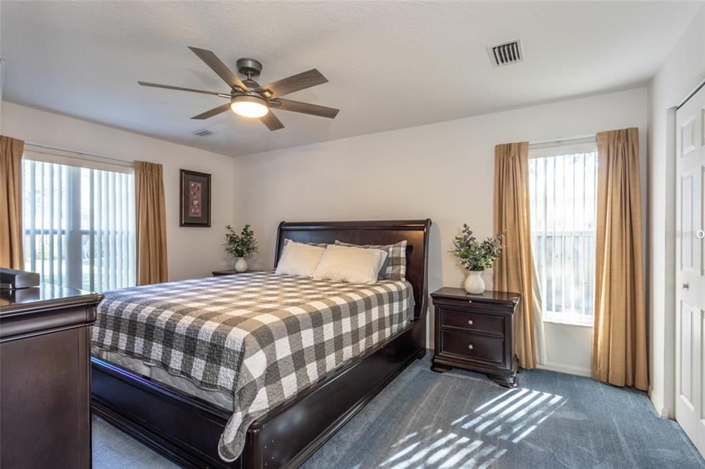 For Sale: $320,000 (3 beds, 2 baths, 1584 Square Feet)