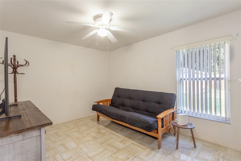 For Sale: $320,000 (3 beds, 2 baths, 1584 Square Feet)