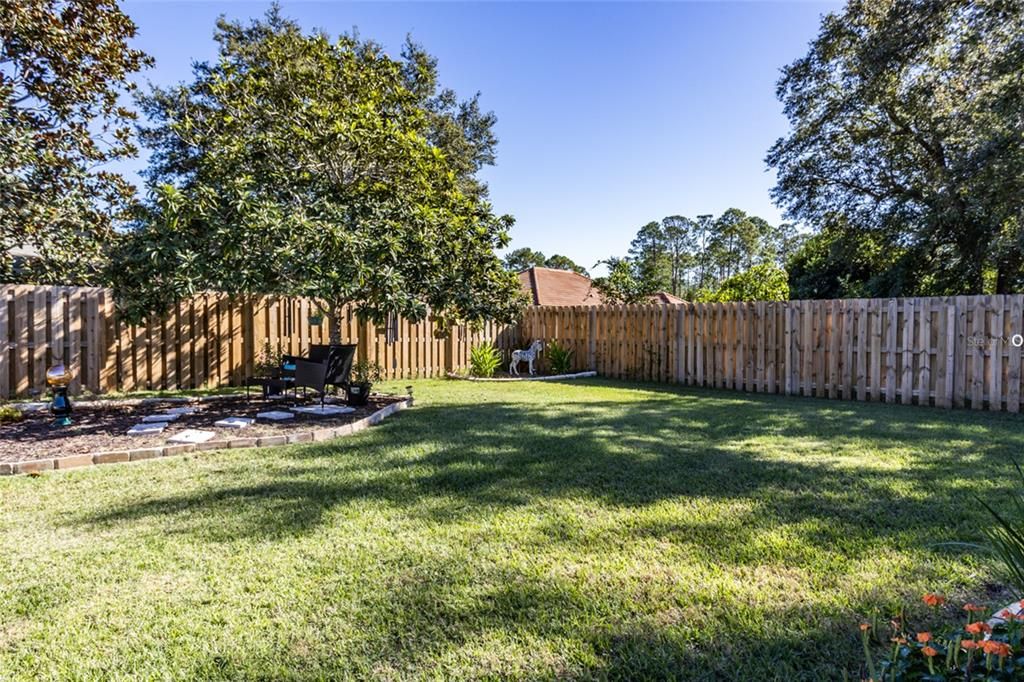 For Sale: $320,000 (3 beds, 2 baths, 1584 Square Feet)