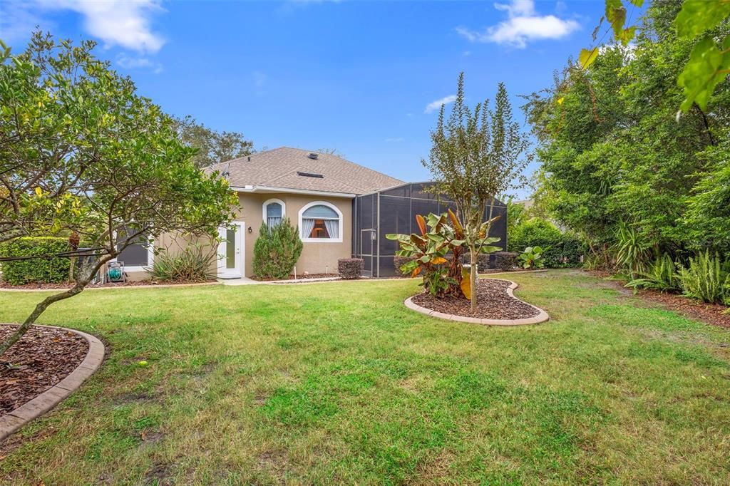 合同活跃: $560,000 (3 贝兹, 2 浴室, 2469 平方英尺)