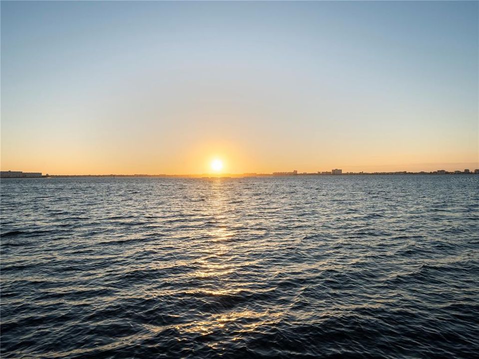 На продажу: $5,200,000 (4 спален, 4 ванн, 5138 Квадратных фут)