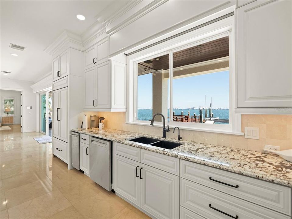 На продажу: $5,200,000 (4 спален, 4 ванн, 5138 Квадратных фут)