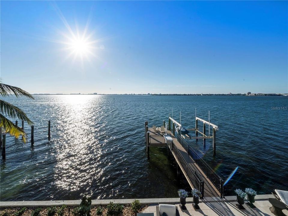 На продажу: $5,200,000 (4 спален, 4 ванн, 5138 Квадратных фут)