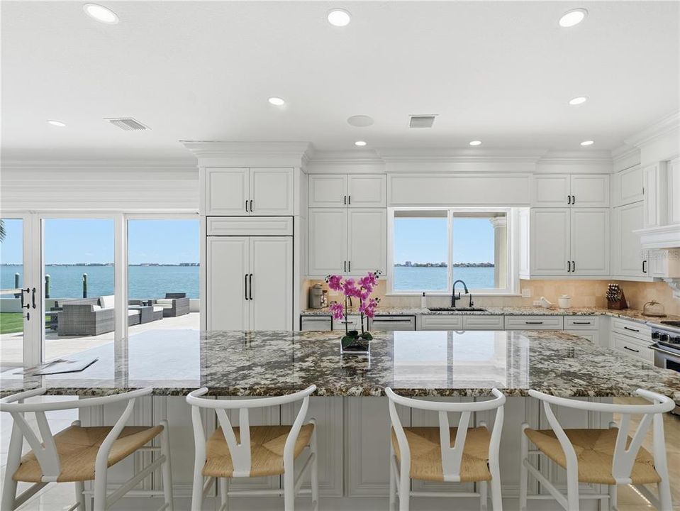 На продажу: $5,200,000 (4 спален, 4 ванн, 5138 Квадратных фут)