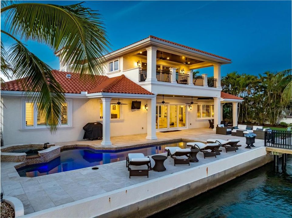 На продажу: $5,200,000 (4 спален, 4 ванн, 5138 Квадратных фут)