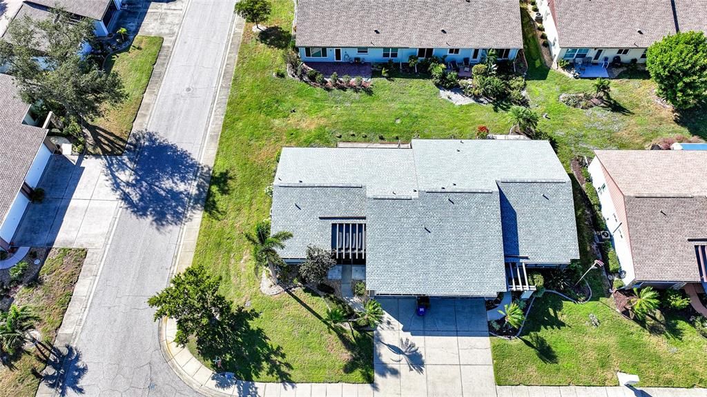 待售: $199,000 (2 贝兹, 2 浴室, 1102 平方英尺)