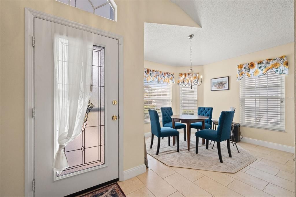 For Sale: $314,900 (2 beds, 2 baths, 1683 Square Feet)