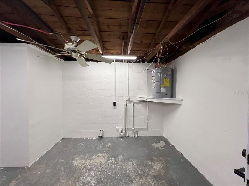 For Rent: $1,850 (2 beds, 2 baths, 1047 Square Feet)