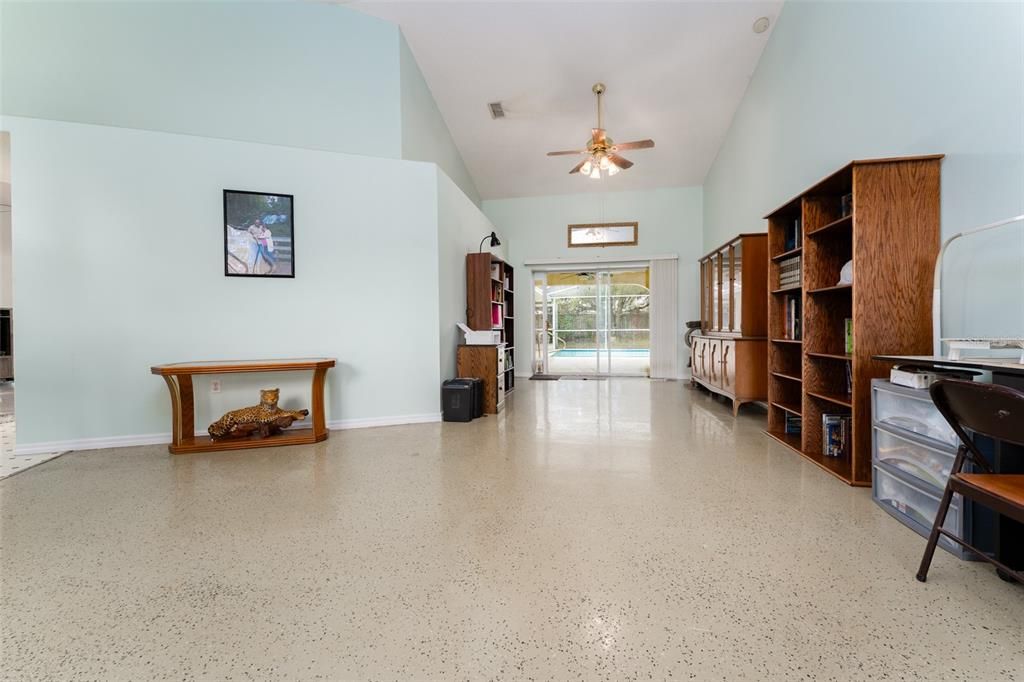 На продажу: $445,000 (4 спален, 2 ванн, 2507 Квадратных фут)