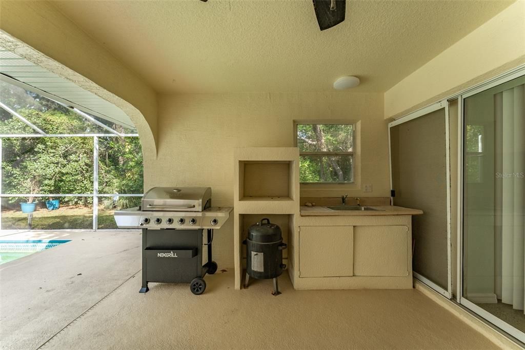 На продажу: $445,000 (4 спален, 2 ванн, 2507 Квадратных фут)