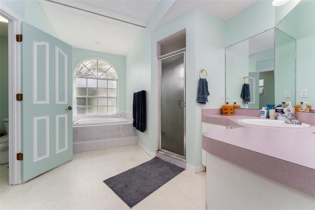 На продажу: $445,000 (4 спален, 2 ванн, 2507 Квадратных фут)