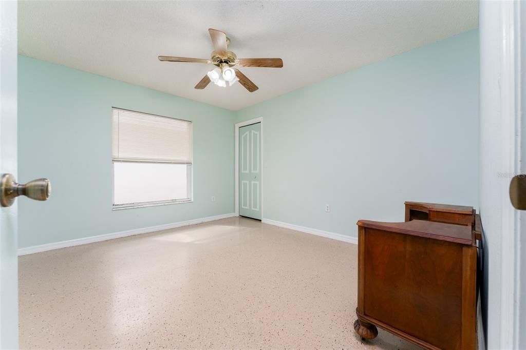 На продажу: $445,000 (4 спален, 2 ванн, 2507 Квадратных фут)