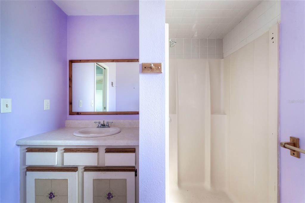 На продажу: $195,000 (4 спален, 2 ванн, 1407 Квадратных фут)