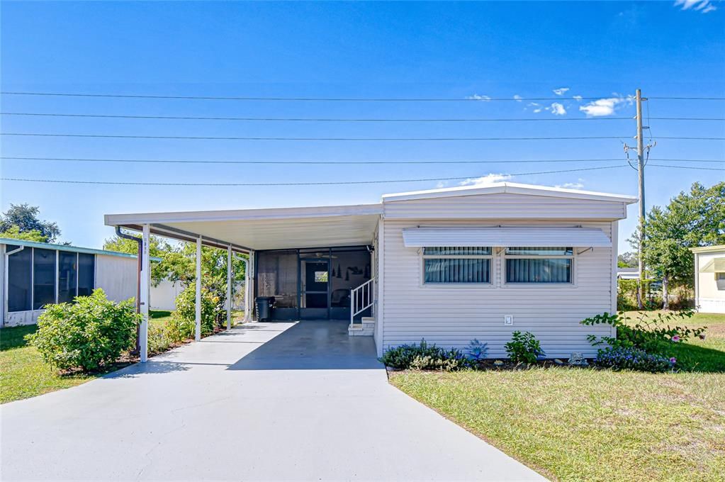 For Sale: $115,000 (2 beds, 1 baths, 648 Square Feet)