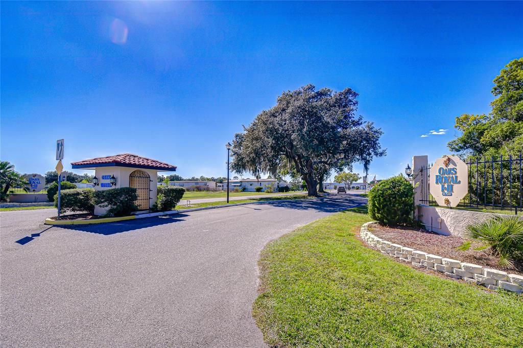 For Sale: $115,000 (2 beds, 1 baths, 648 Square Feet)