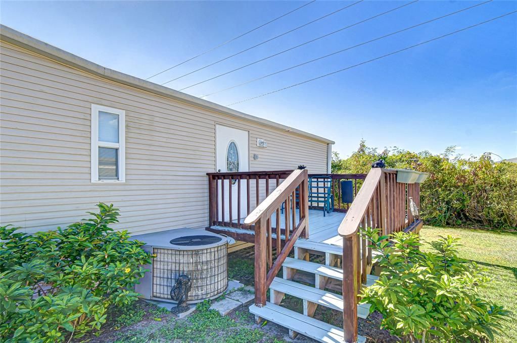 For Sale: $115,000 (2 beds, 1 baths, 648 Square Feet)