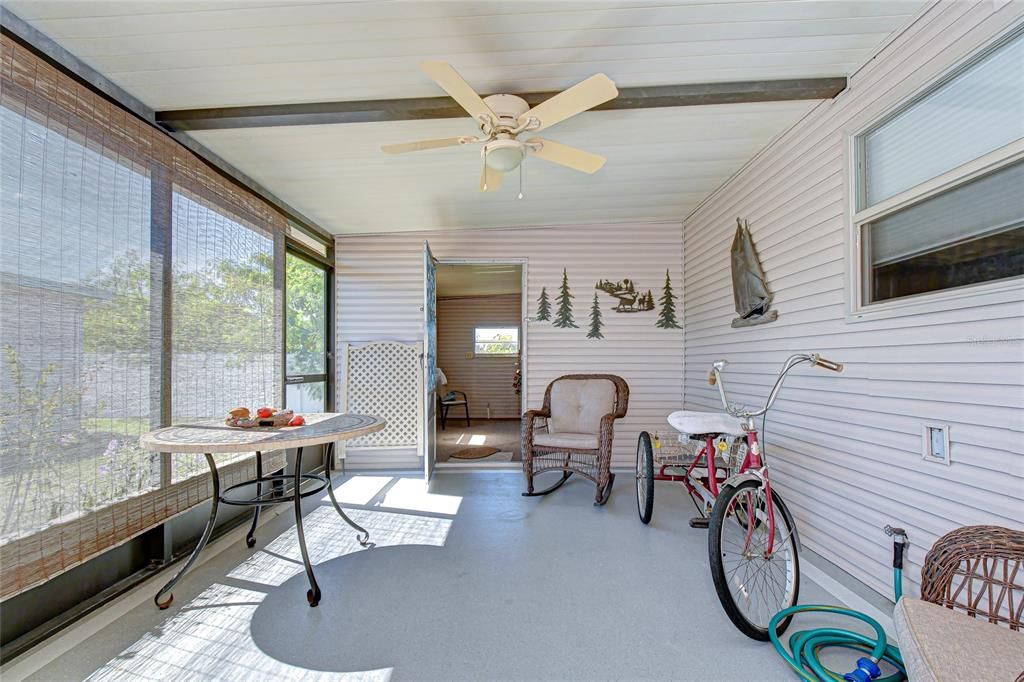 For Sale: $115,000 (2 beds, 1 baths, 648 Square Feet)