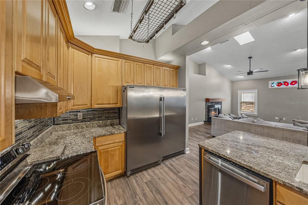 En Venta: $640,000 (5 camas, 4 baños, 3506 Pies cuadrados)