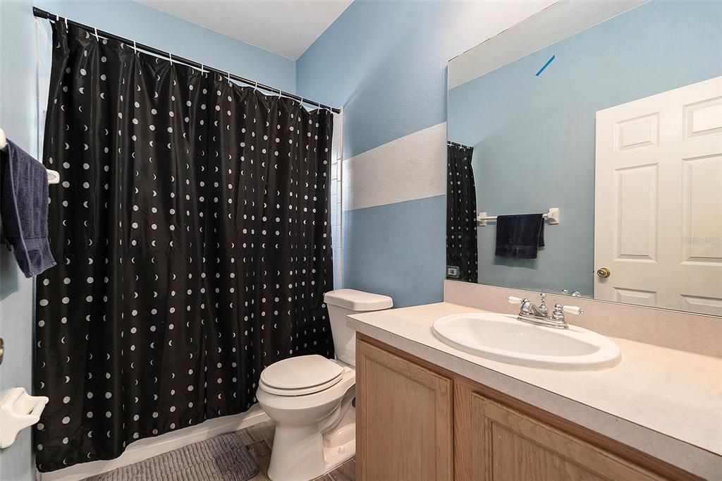 For Sale: $580,000 (4 beds, 2 baths, 2430 Square Feet)