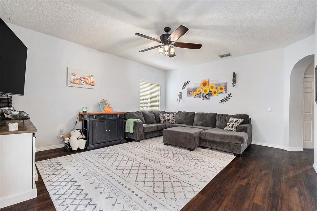 For Sale: $580,000 (4 beds, 2 baths, 2430 Square Feet)