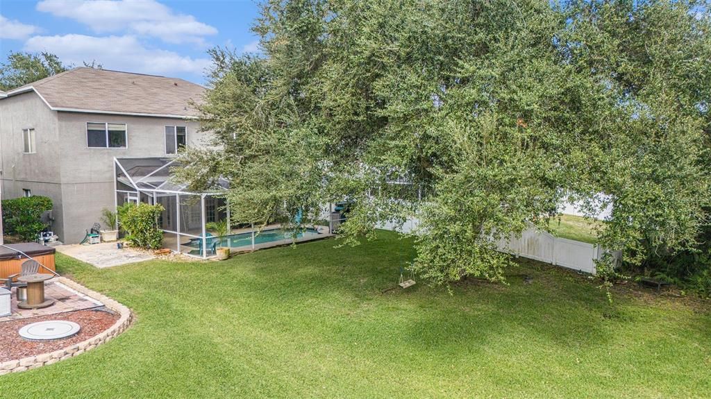 For Sale: $580,000 (4 beds, 2 baths, 2430 Square Feet)