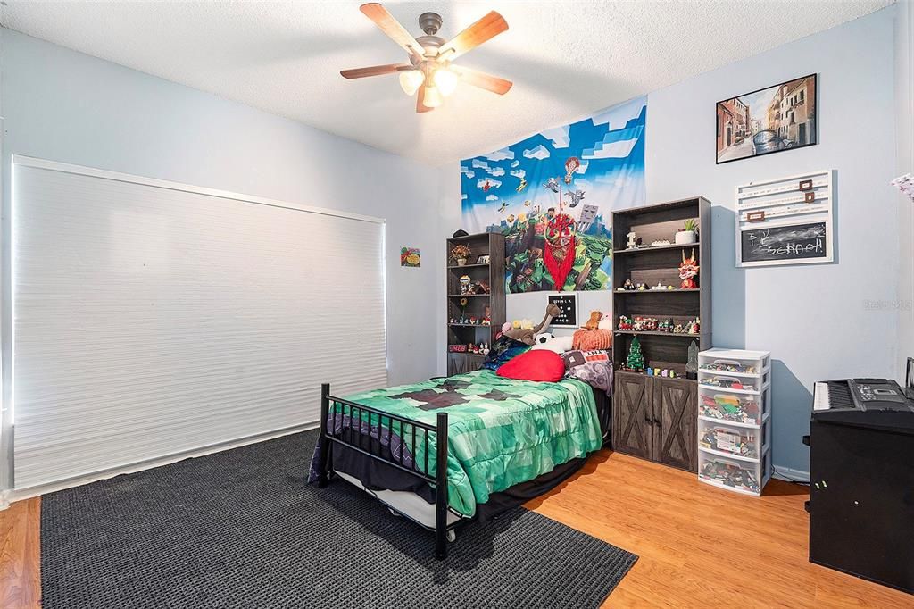 For Sale: $580,000 (4 beds, 2 baths, 2430 Square Feet)