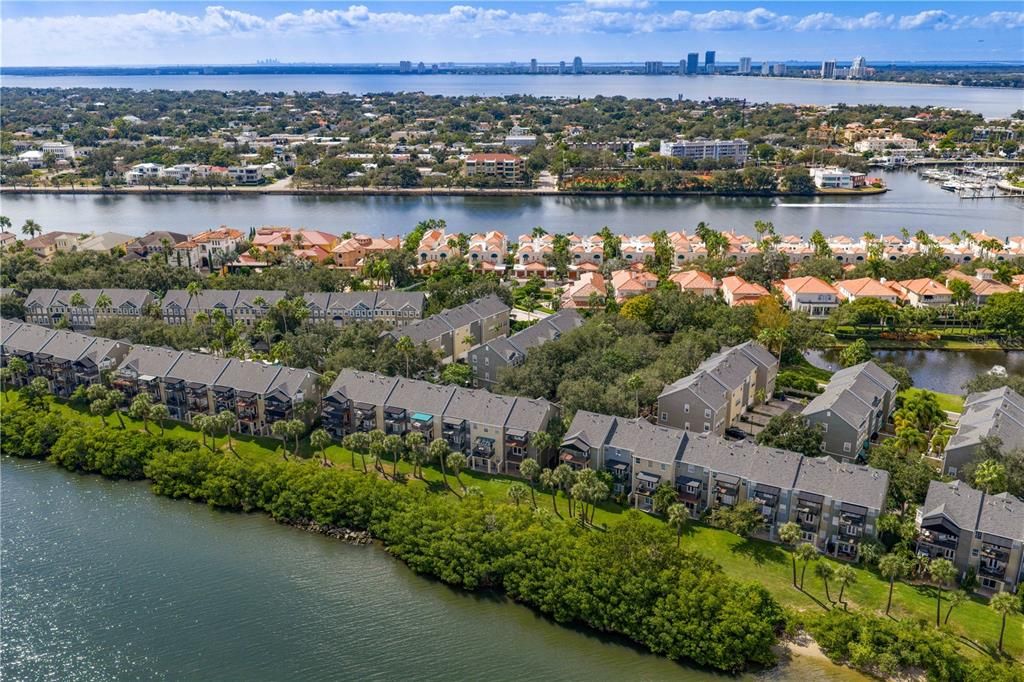 待售: $950,000 (3 贝兹, 3 浴室, 2122 平方英尺)