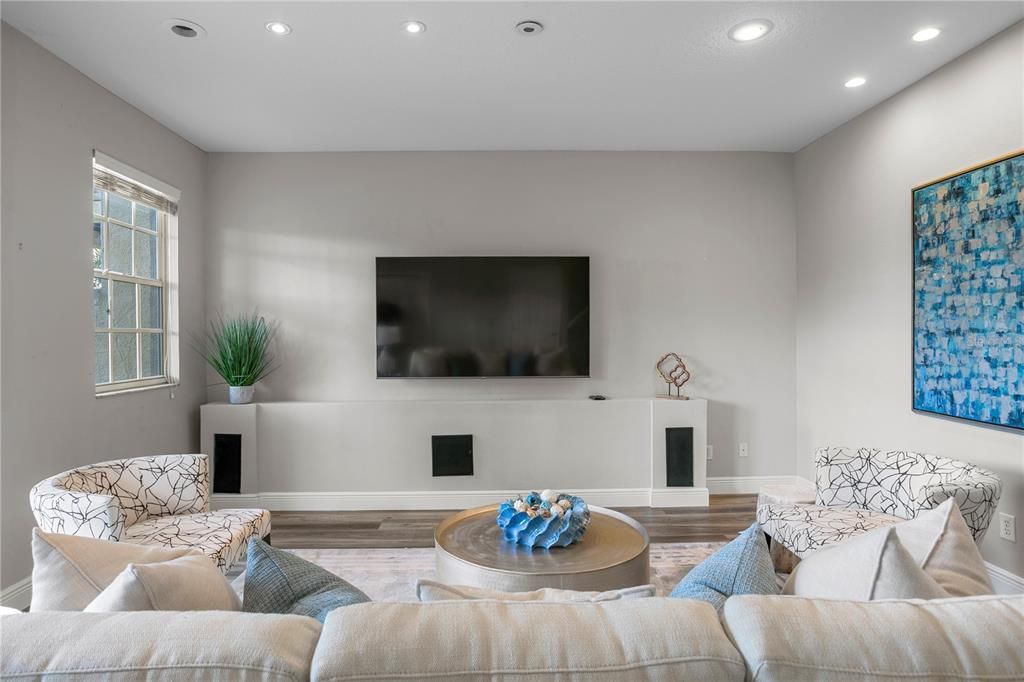 待售: $950,000 (3 贝兹, 3 浴室, 2122 平方英尺)