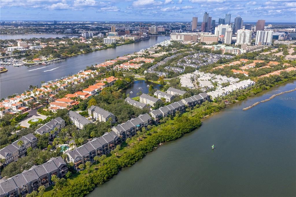 待售: $950,000 (3 贝兹, 3 浴室, 2122 平方英尺)