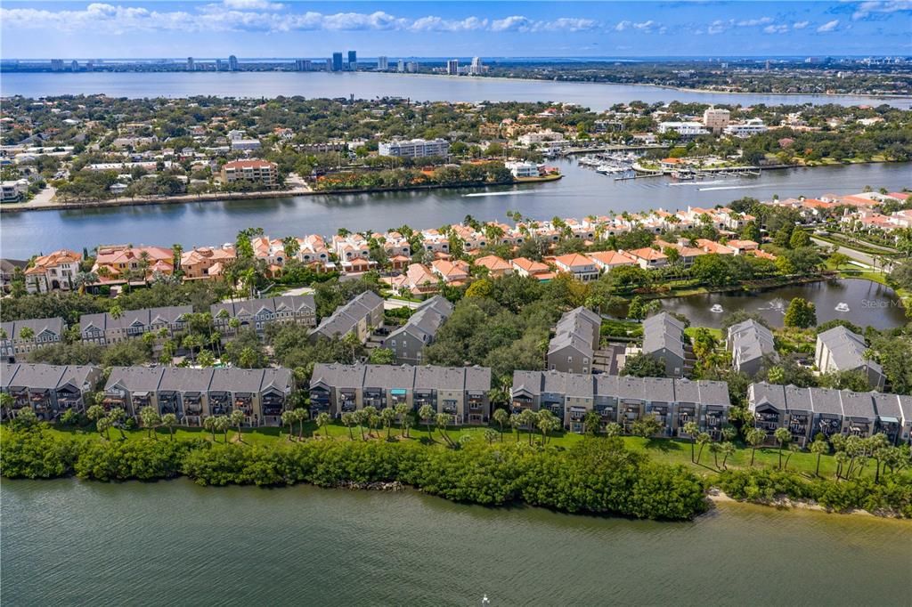 待售: $950,000 (3 贝兹, 3 浴室, 2122 平方英尺)