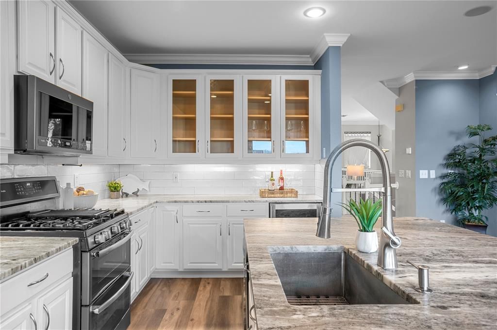 待售: $950,000 (3 贝兹, 3 浴室, 2122 平方英尺)