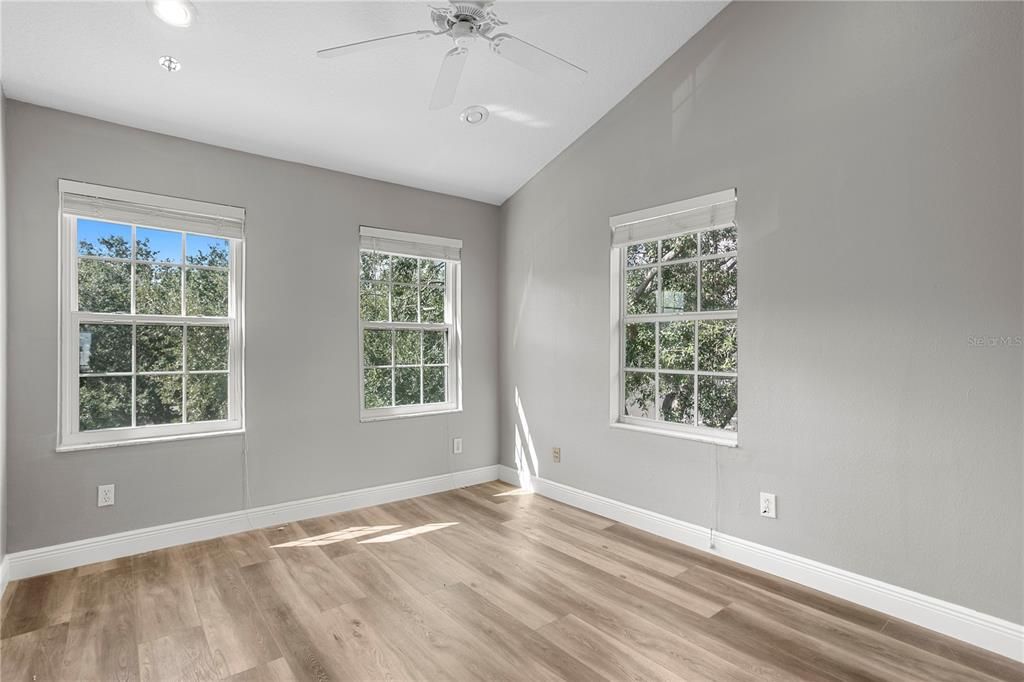 待售: $950,000 (3 贝兹, 3 浴室, 2122 平方英尺)